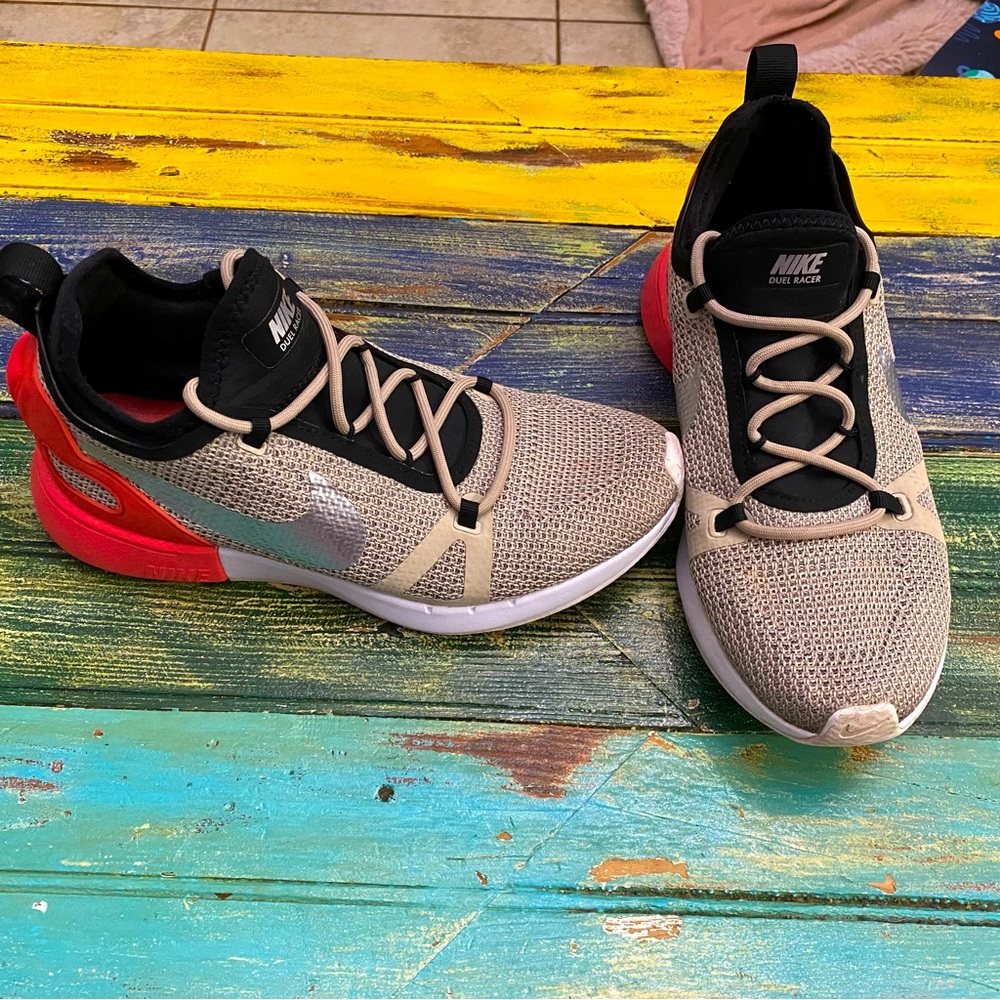 Nike Duel Racer Sneakers 7.5